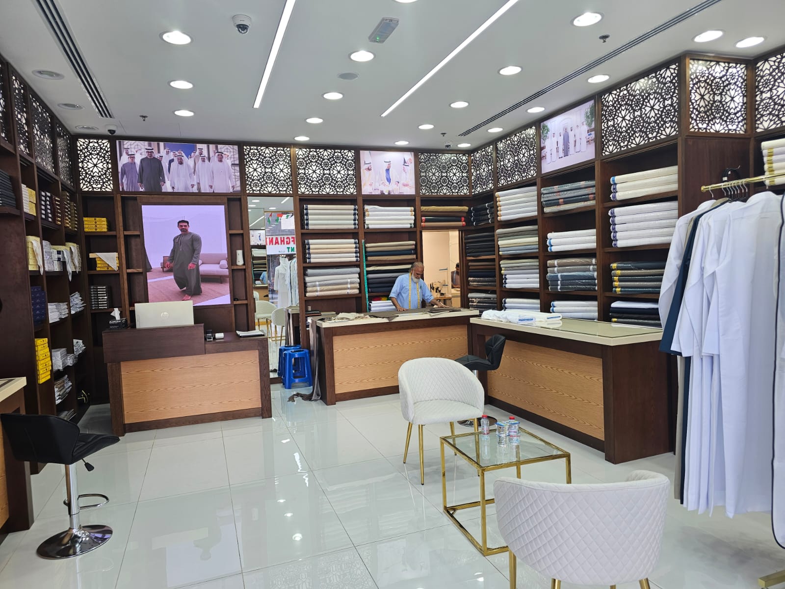 Best Kandora in UAE – premium Emirati kandoras and custom tailoring